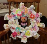 sweet pink glow worm diaper wreath