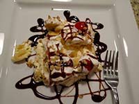 banana split cake