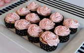 strawberry lemonade baby shower cupcakes